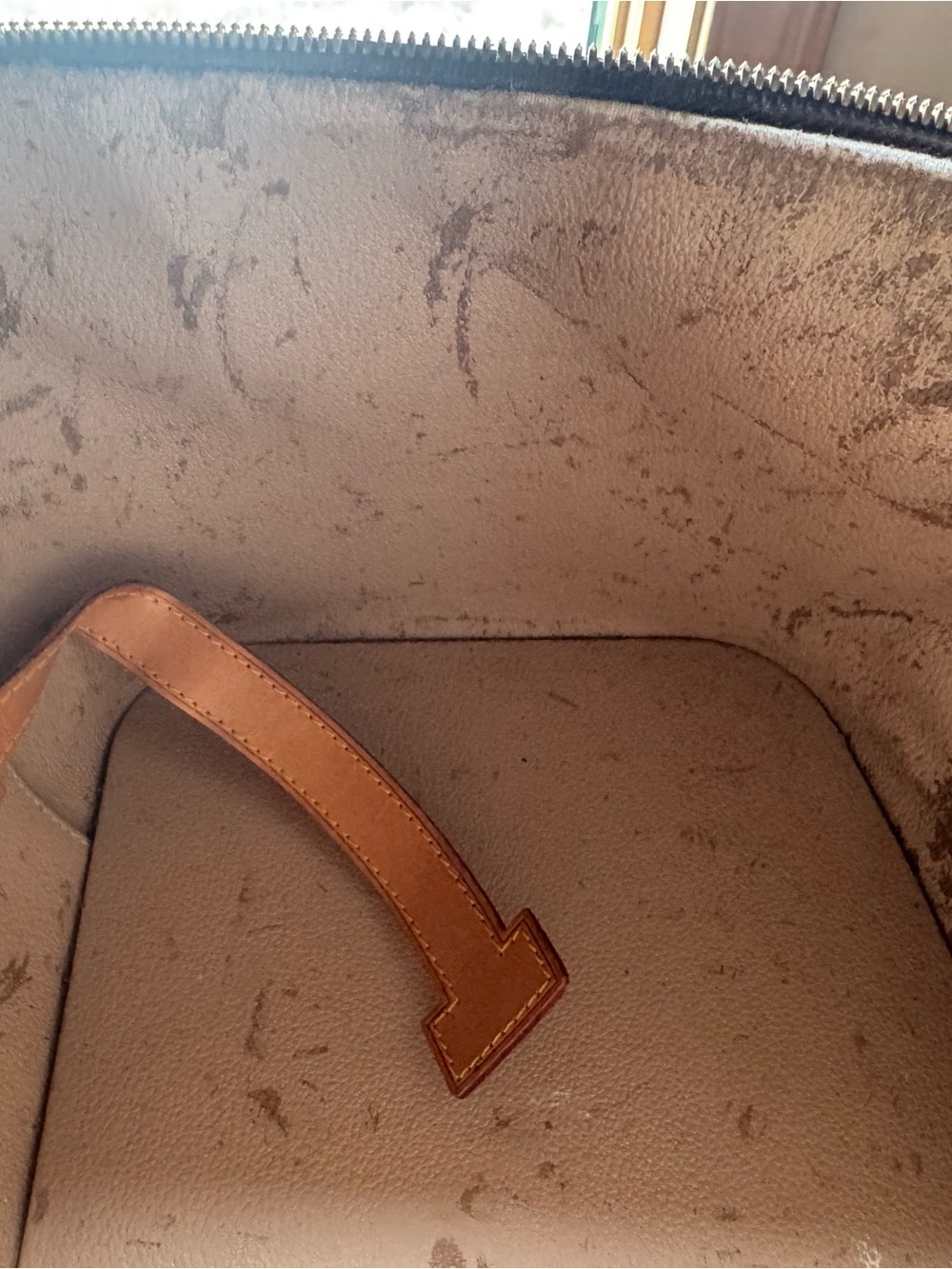 Louis Vuitton Monogram Canvas Shoulder Bag - Brown/ Tan - Picture 13 of 16